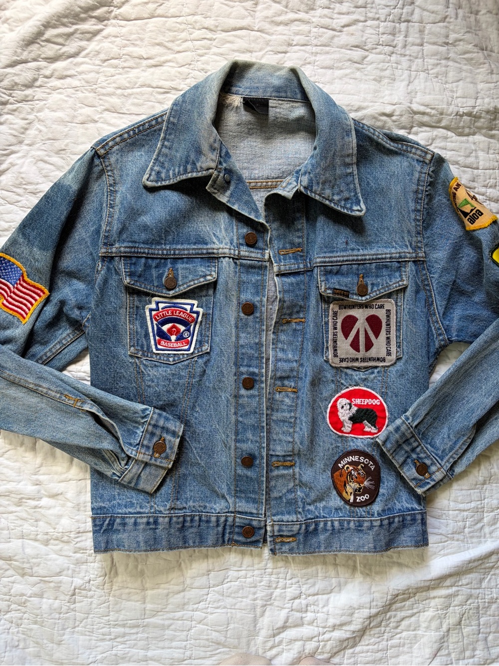 Vintage Roebucks Denim Jacket with Patch Accents